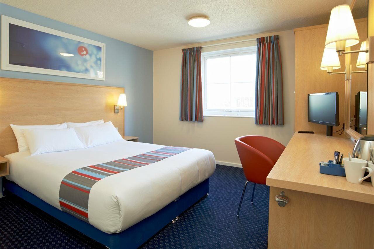 Travelodge Sheffield Central Exterior photo